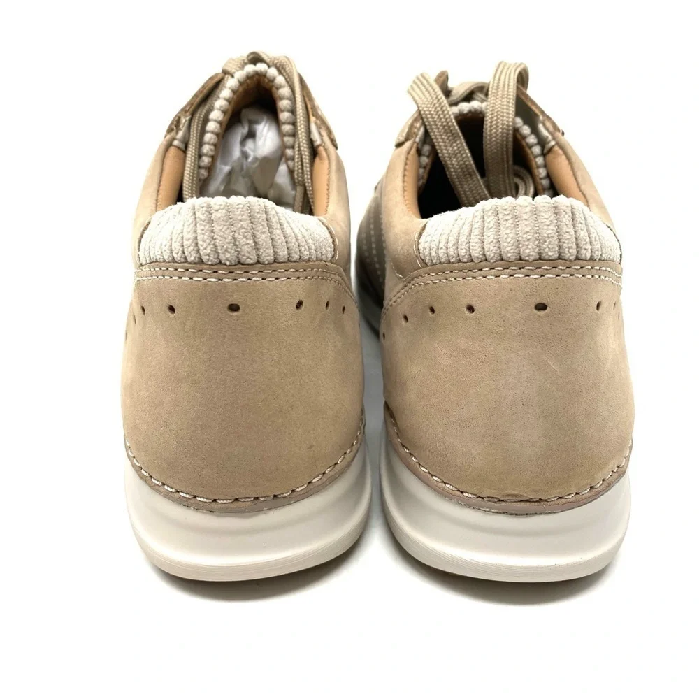 CLARKS APPLEY TIE SAND NUBUCK Comfort Shoes WIDE